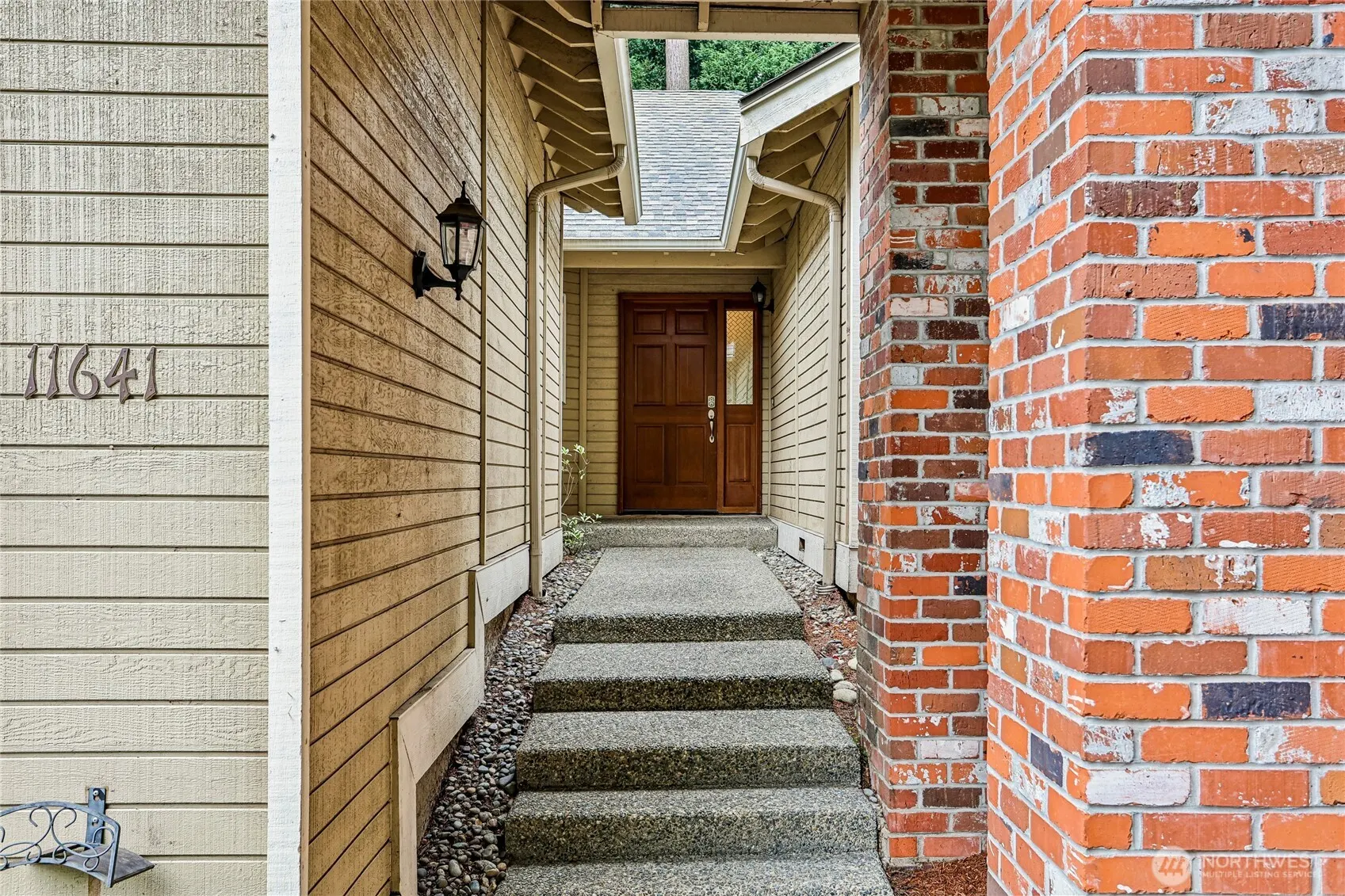 11641 NE 95th Street , Kirkland, WA 98033