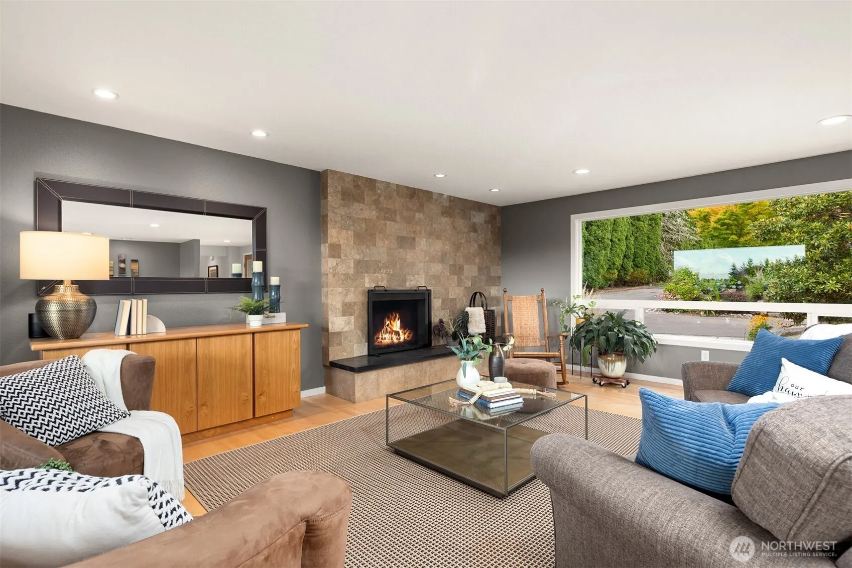 14350 160th Place NE, Woodinville, WA 98072