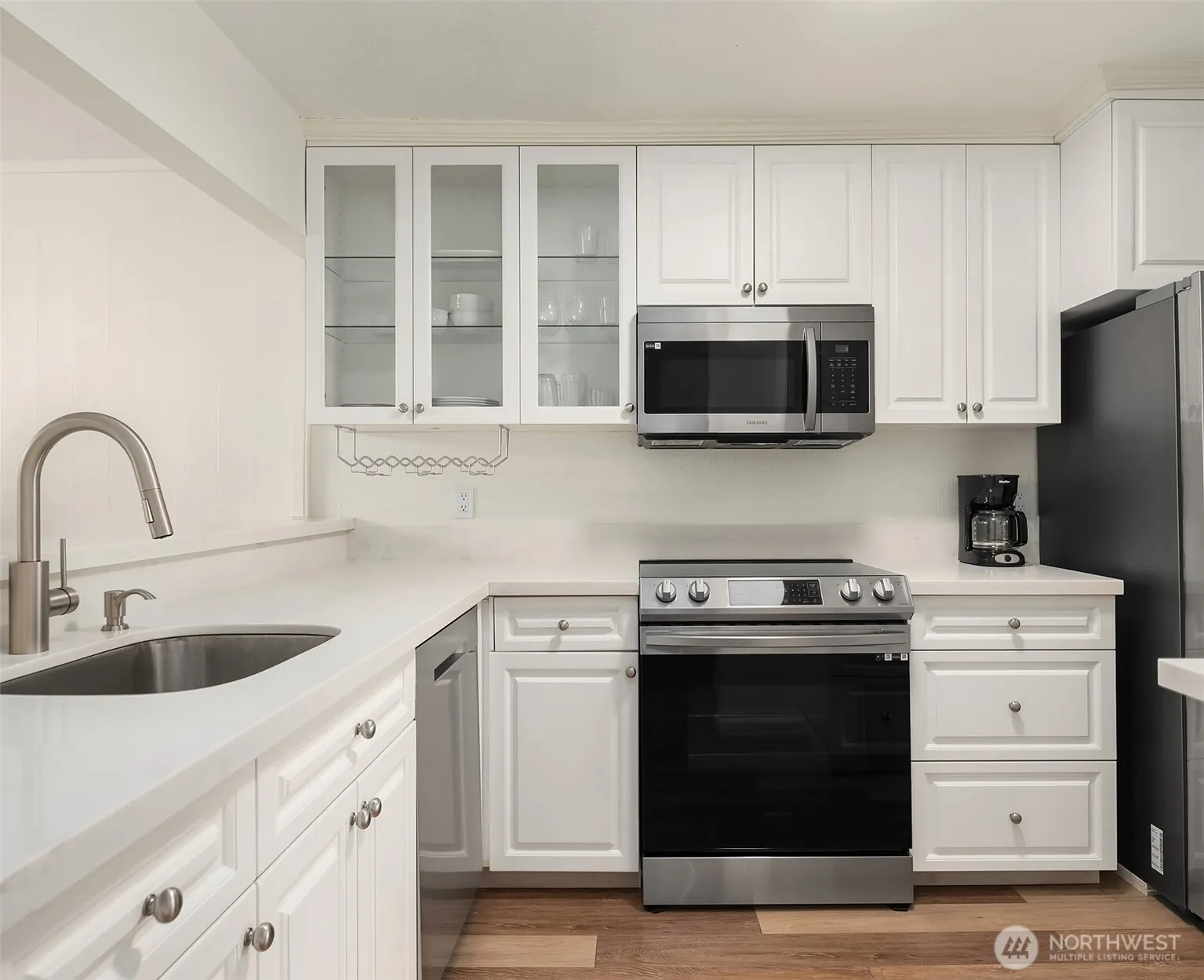 6582 137th Avenue NE #414, Redmond, WA 98052