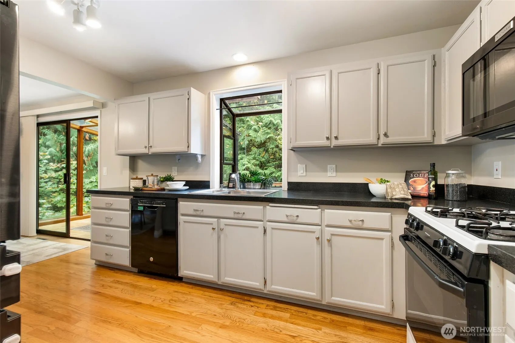 2636 242nd Place SE, Bothell, WA 98021