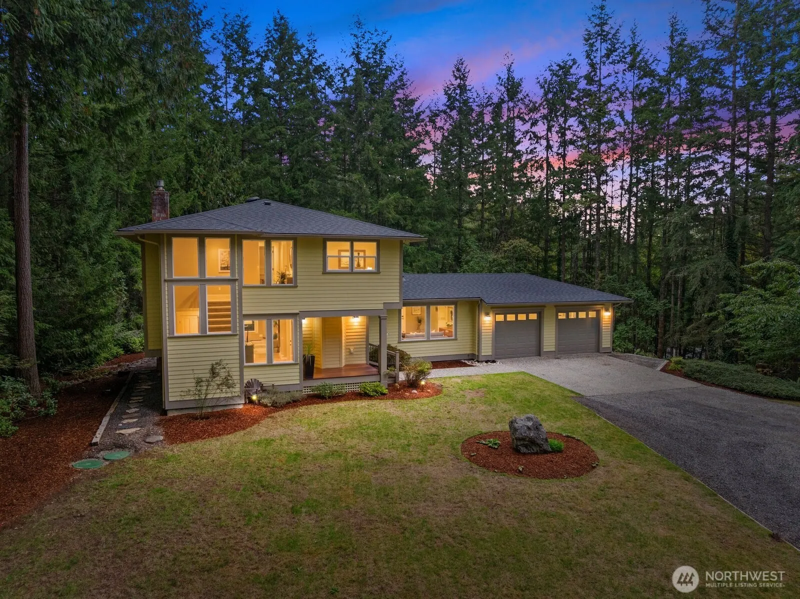 20012 NE 177th St , Woodinville, WA 98077