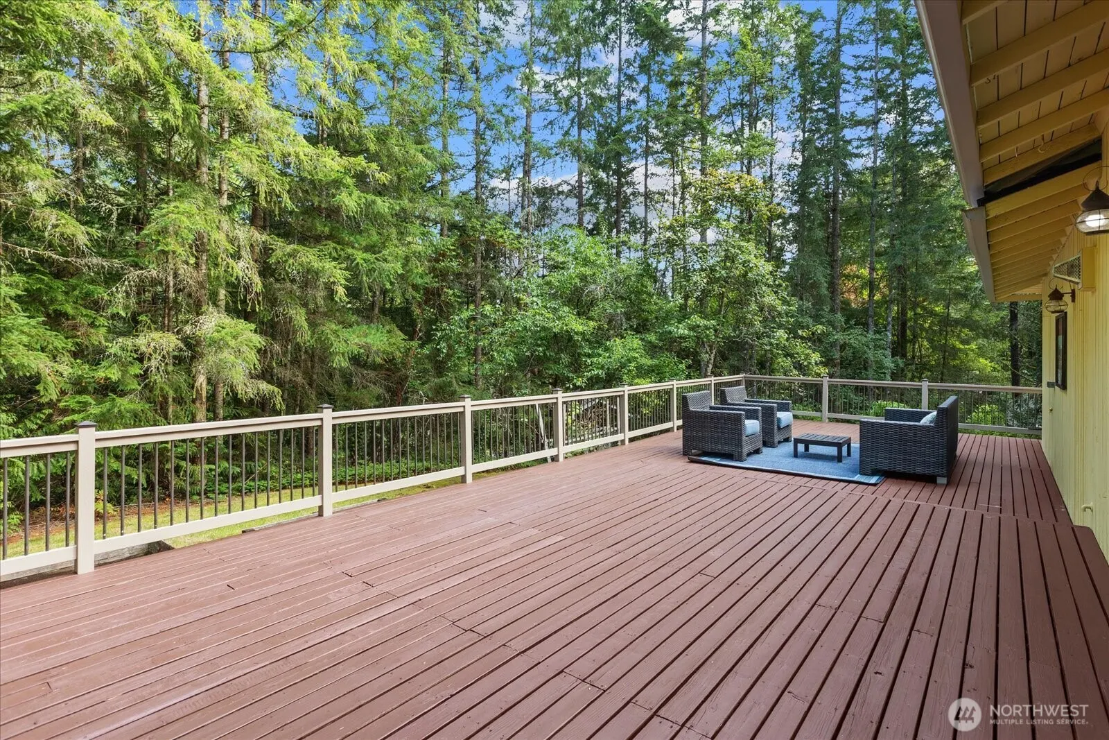 20012 NE 177th St , Woodinville, WA 98077