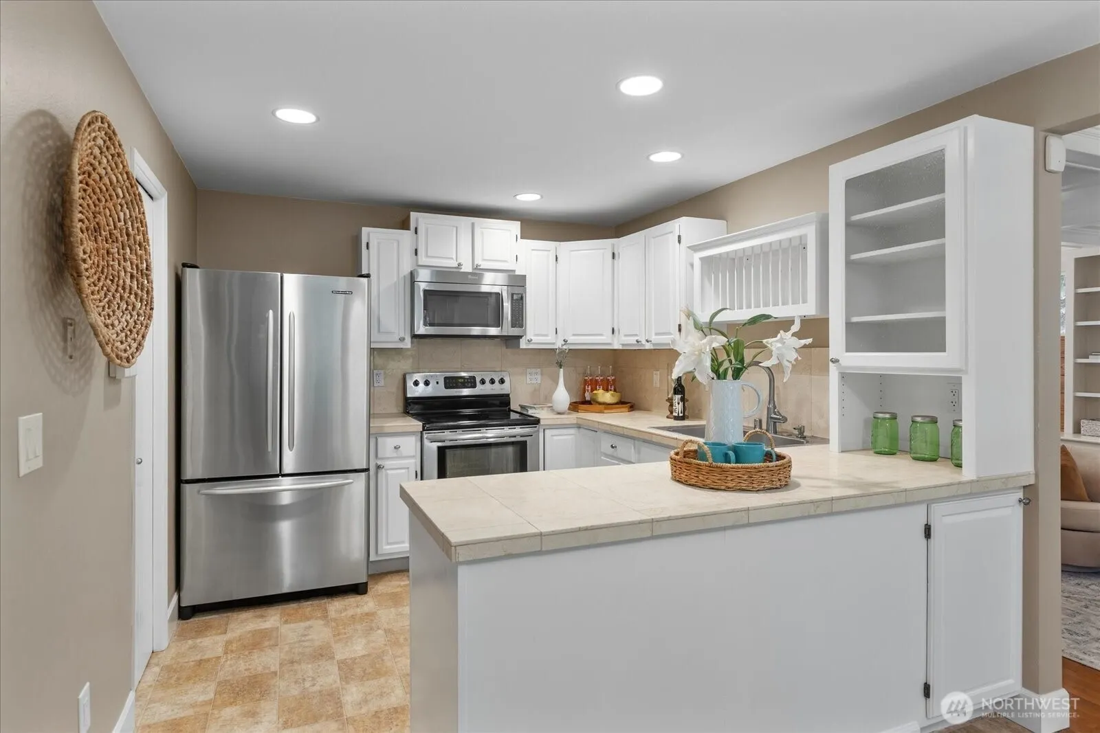 20012 NE 177th St , Woodinville, WA 98077