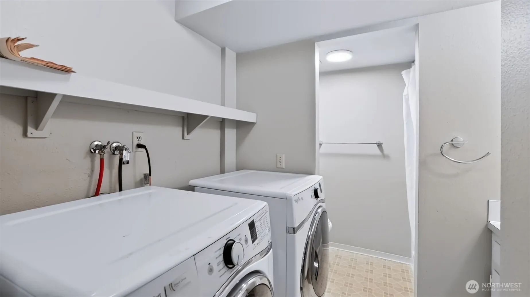 10403 NE 115th Place #L46, Kirkland, WA 98033