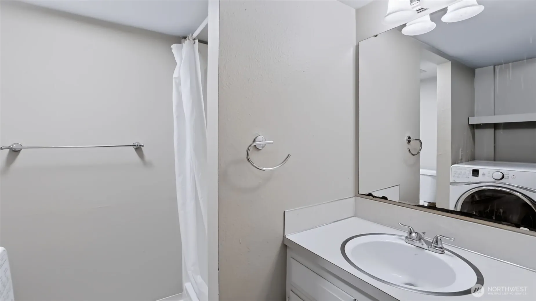 10403 NE 115th Place #L46, Kirkland, WA 98033