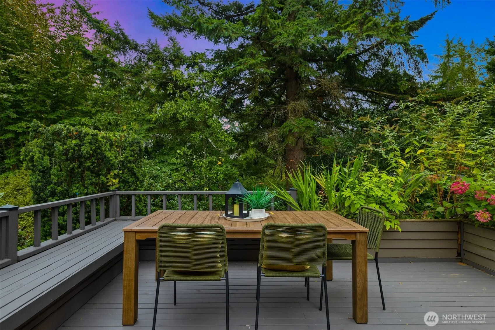 21803 NE 17th Court , Sammamish, WA 98074