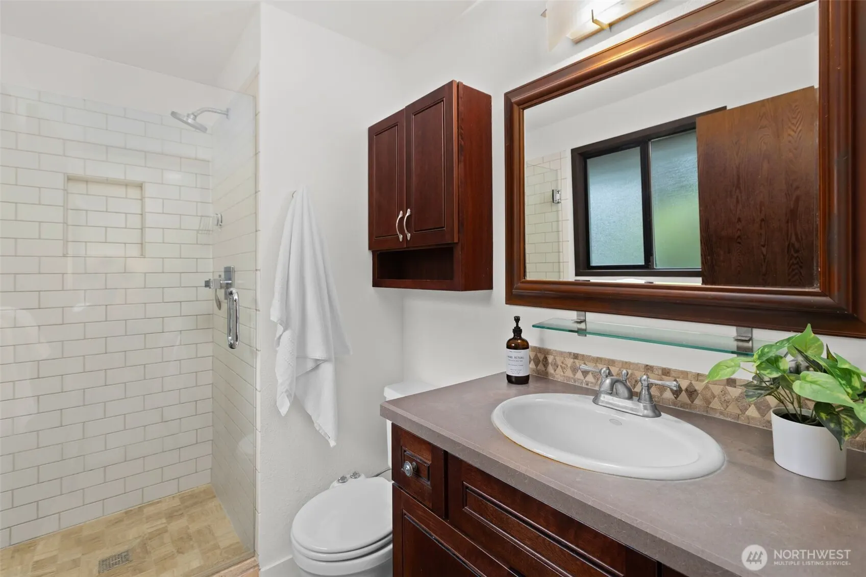 21803 NE 17th Court , Sammamish, WA 98074