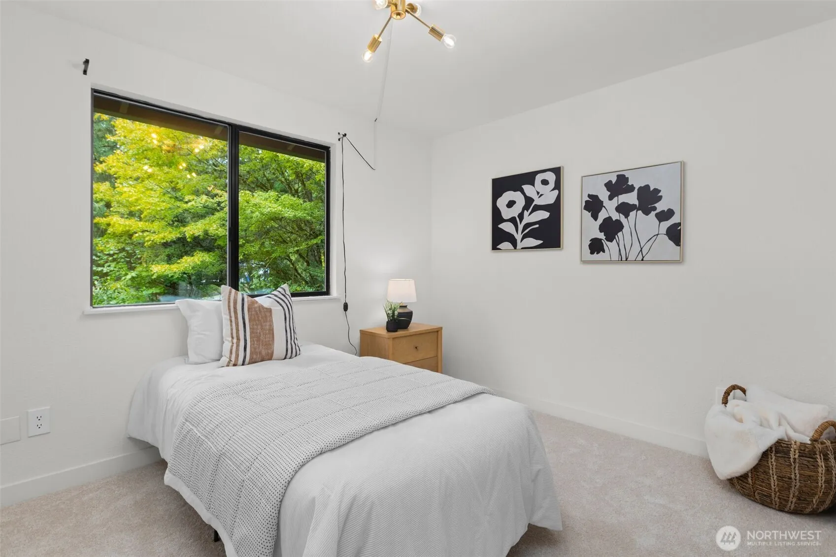21803 NE 17th Court , Sammamish, WA 98074