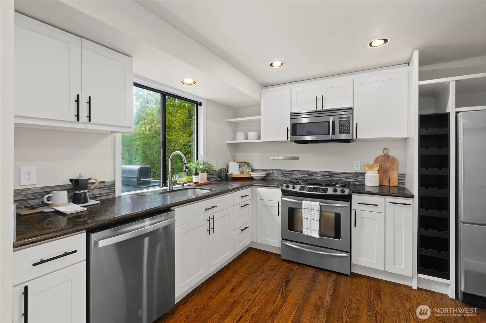 21803 NE 17th Court , Sammamish, WA 98074