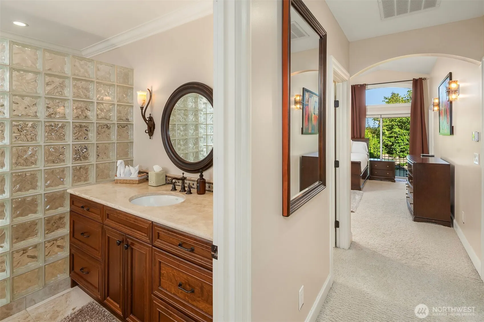 1736 125th Avenue SE, Bellevue, WA 98005