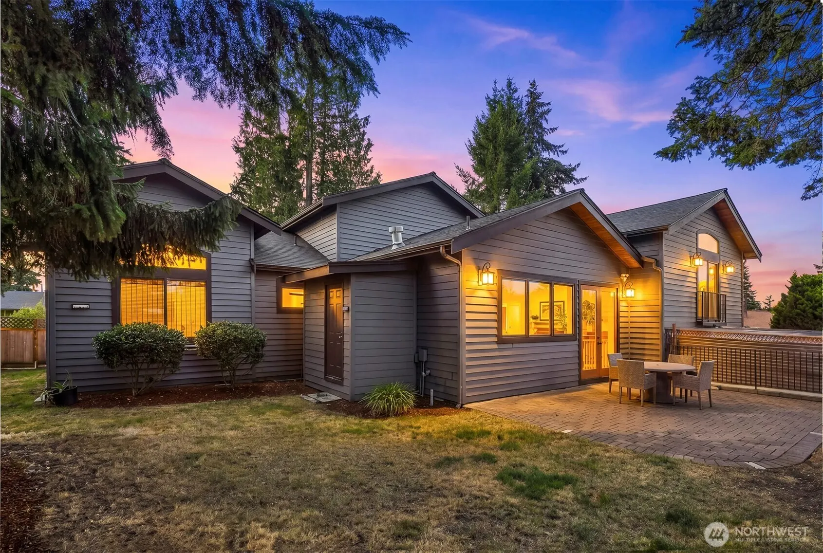 1736 125th Avenue SE, Bellevue, WA 98005