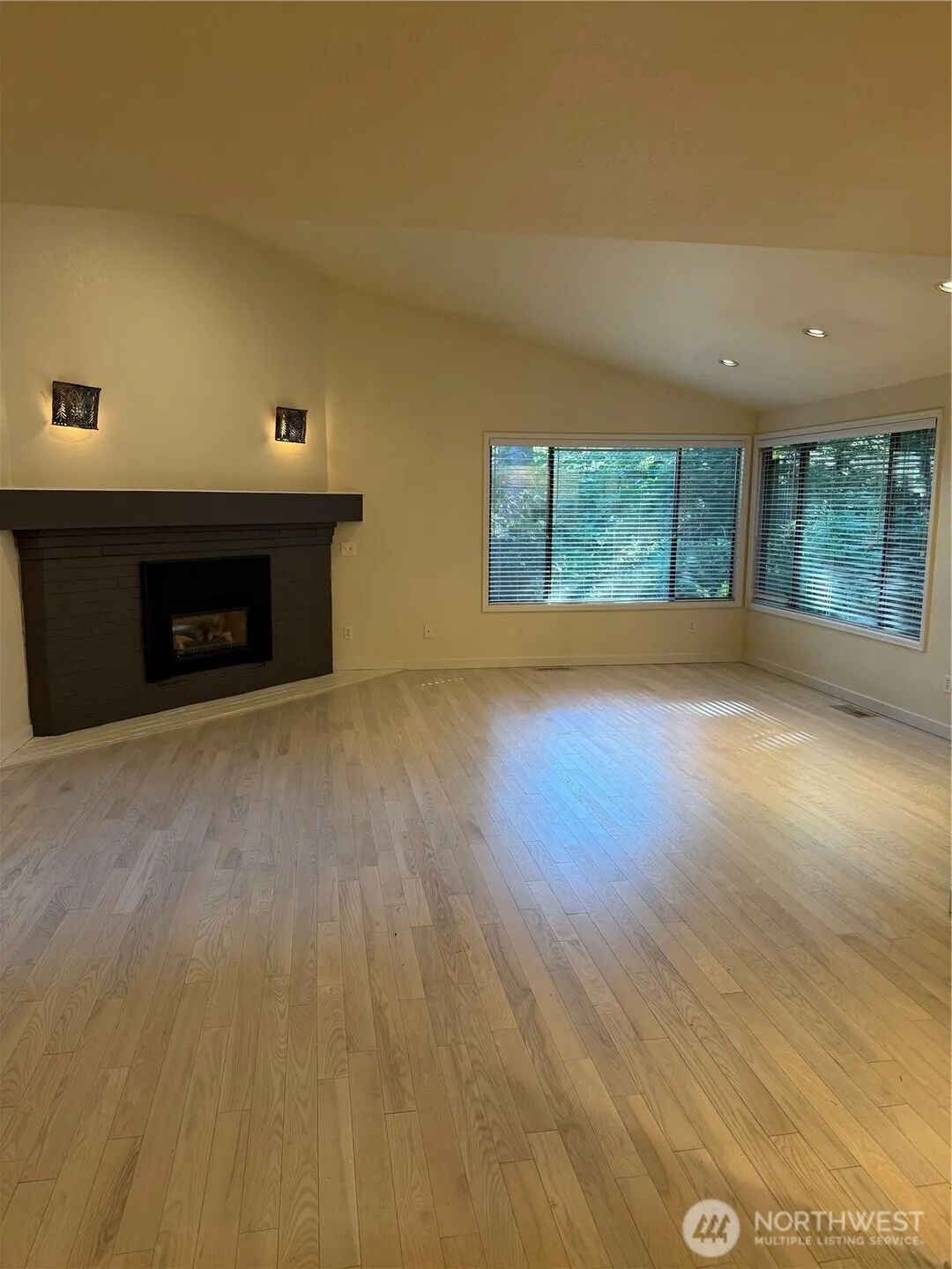 1805 Village Green Drive #16, Mill Creek, WA 98012