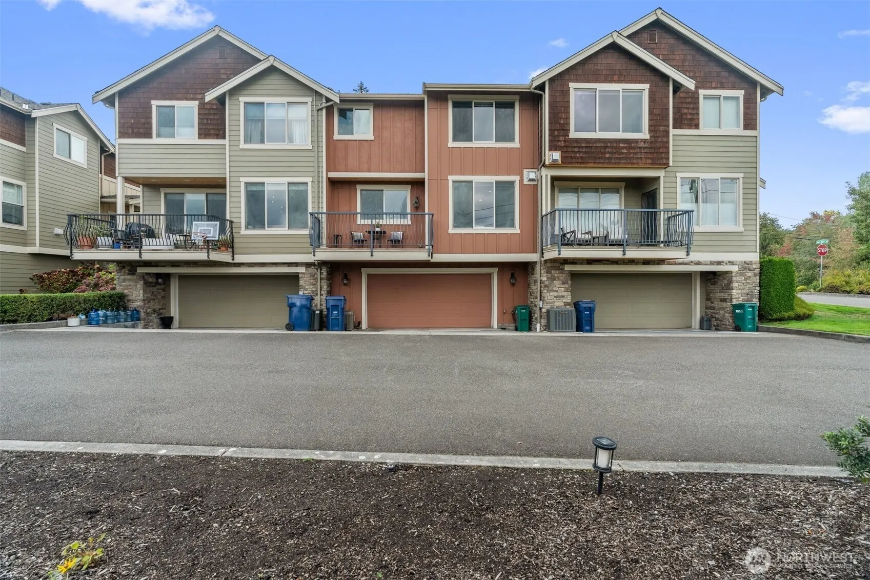 15186 132nd Avenue NE, Woodinville, WA 98072