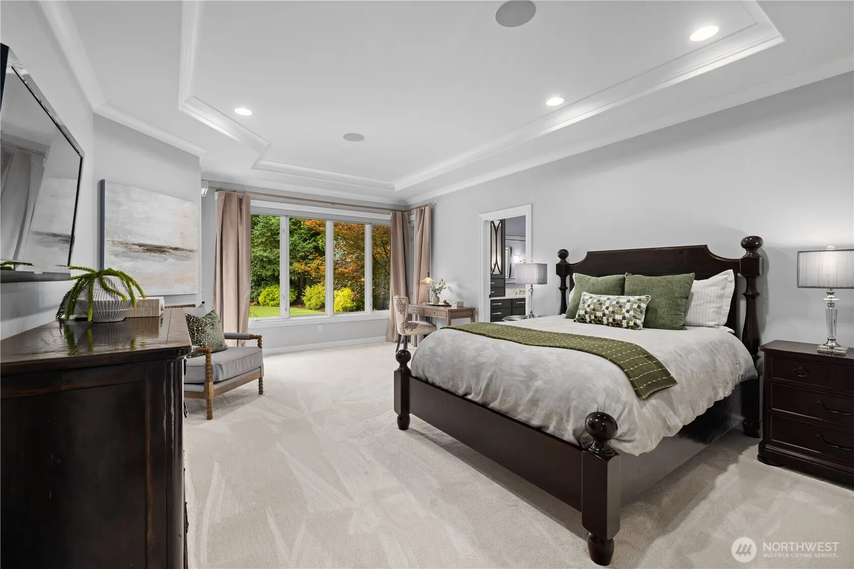 24733 SE Windsor Boulevard , Sammamish, WA 98074