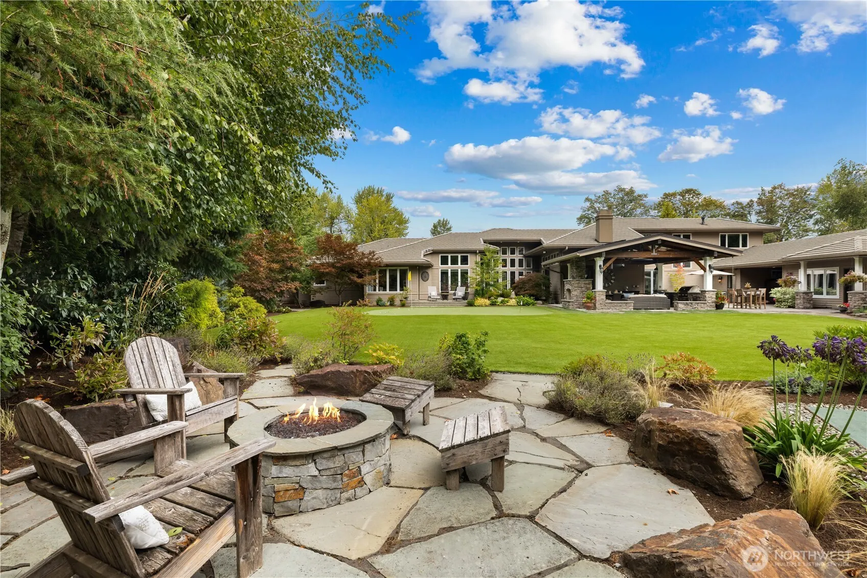 24733 SE Windsor Boulevard , Sammamish, WA 98074