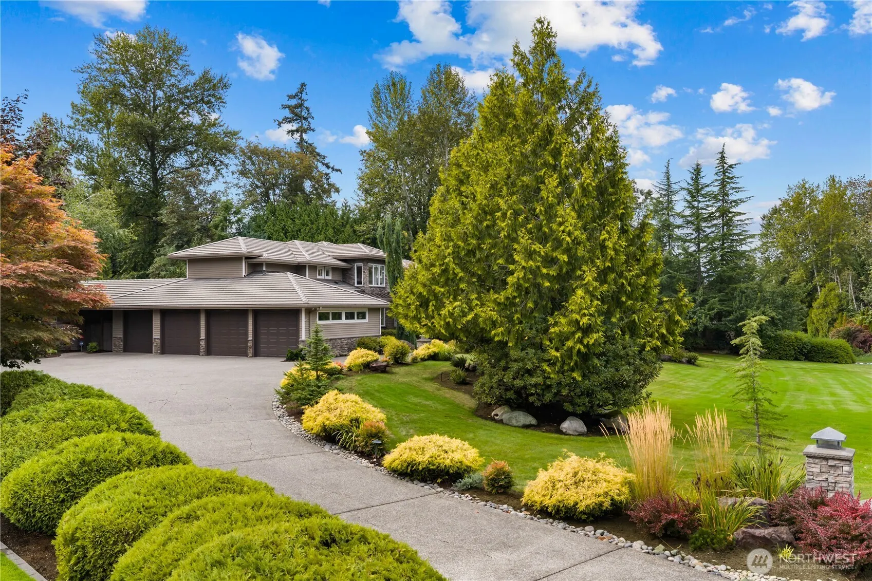 24733 SE Windsor Boulevard , Sammamish, WA 98074