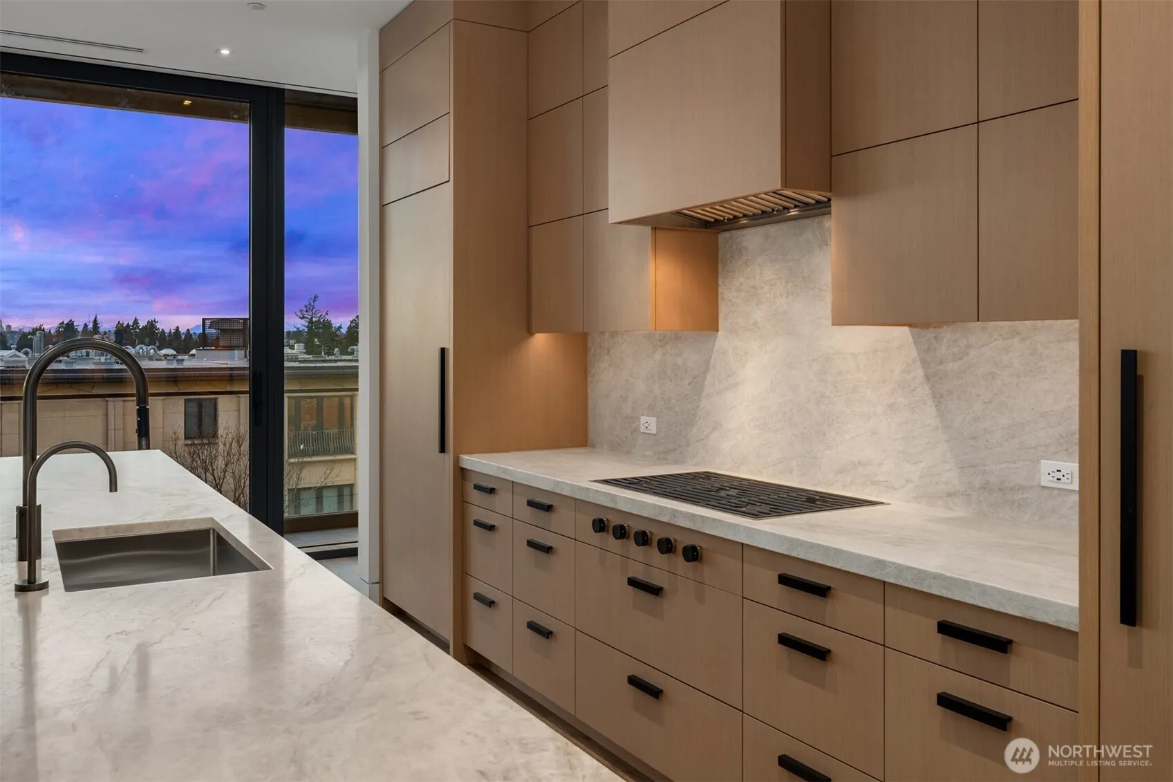 8 100th Avenue NE #401, Bellevue, WA 98004