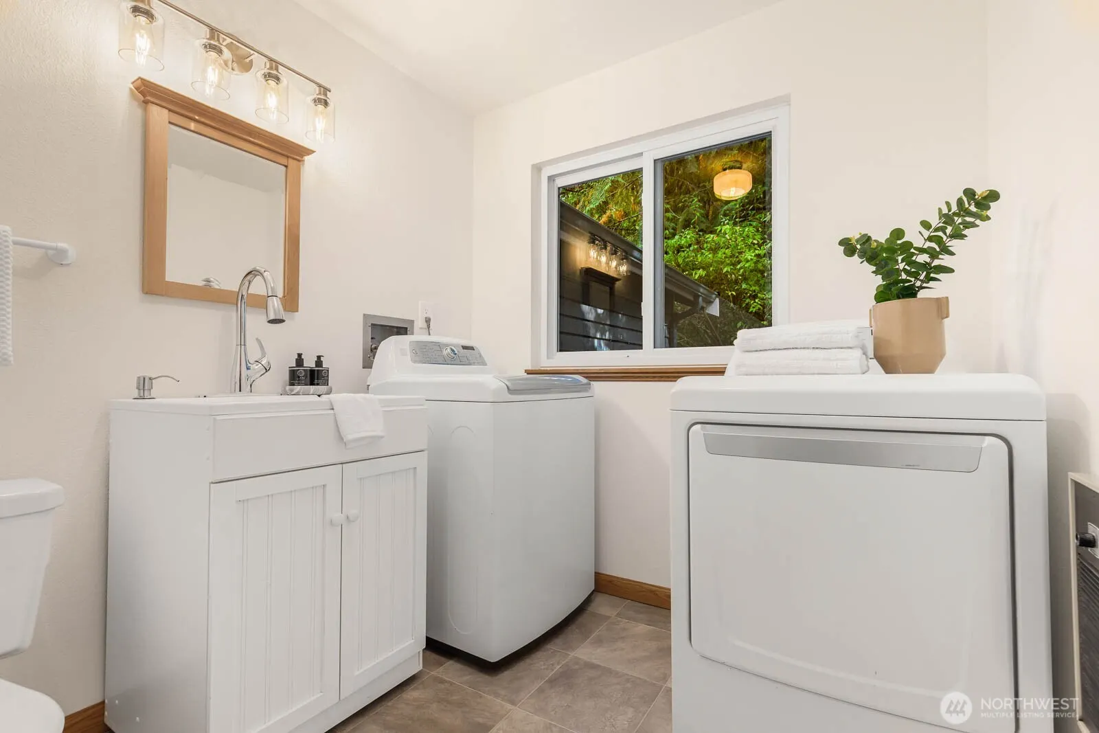 316 160th Place SE, Bothell, WA 98012
