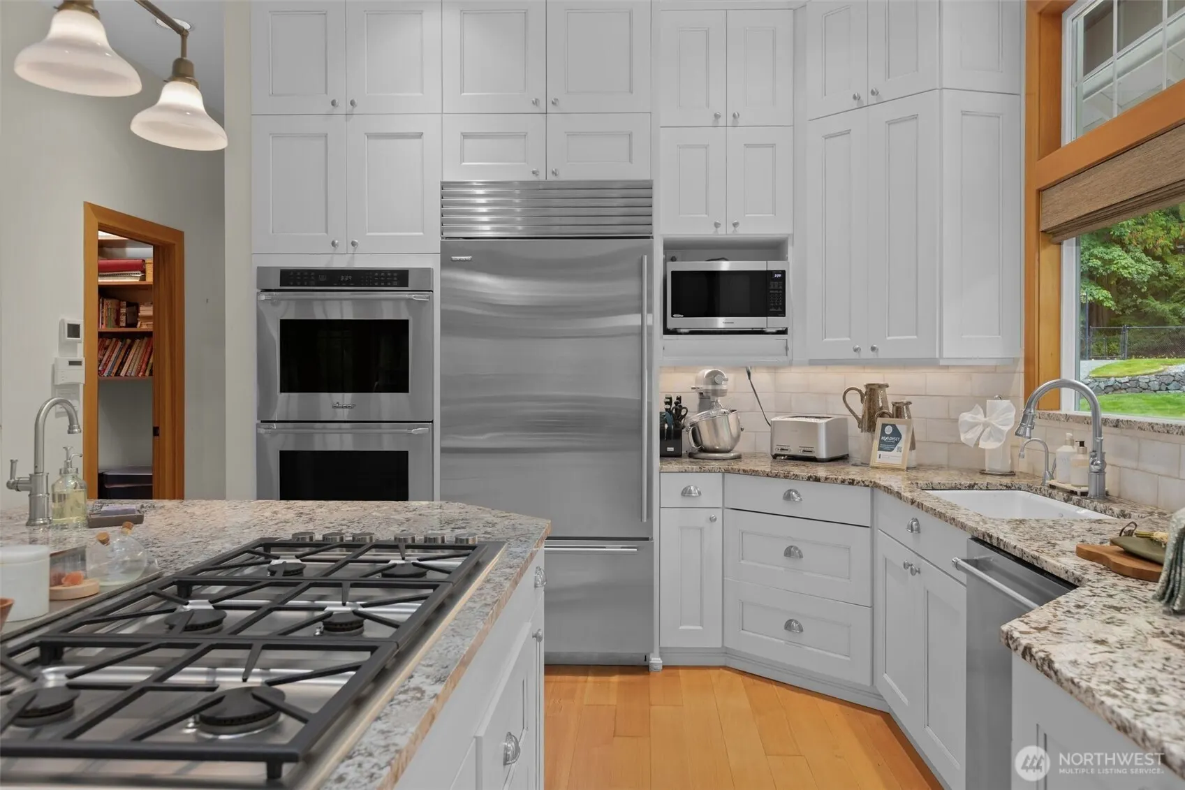 26415 SE Old Black Nugget Road , Issaquah, WA 98029