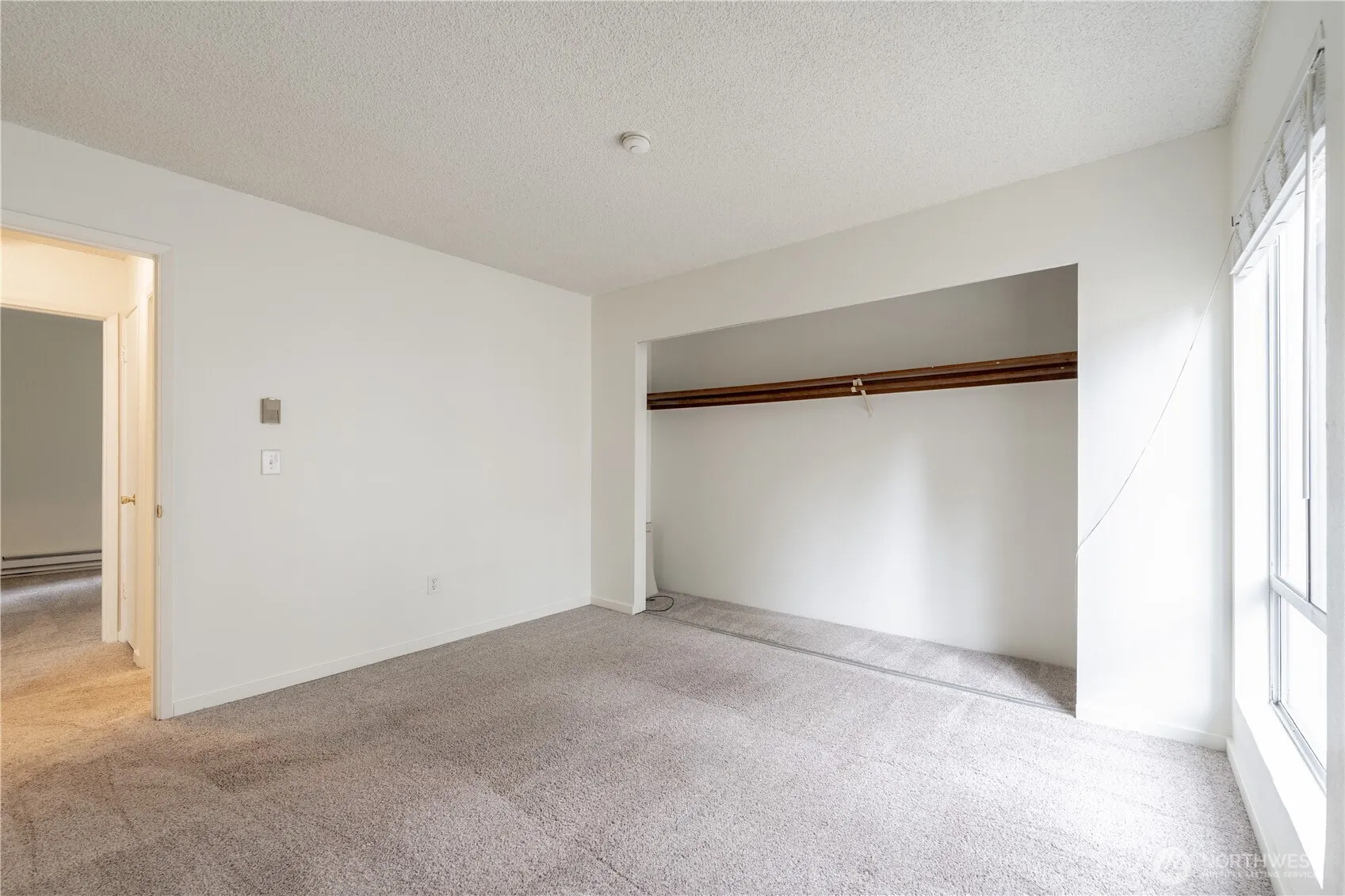 4801 180th Street SW #B206, Lynnwood, WA 98037