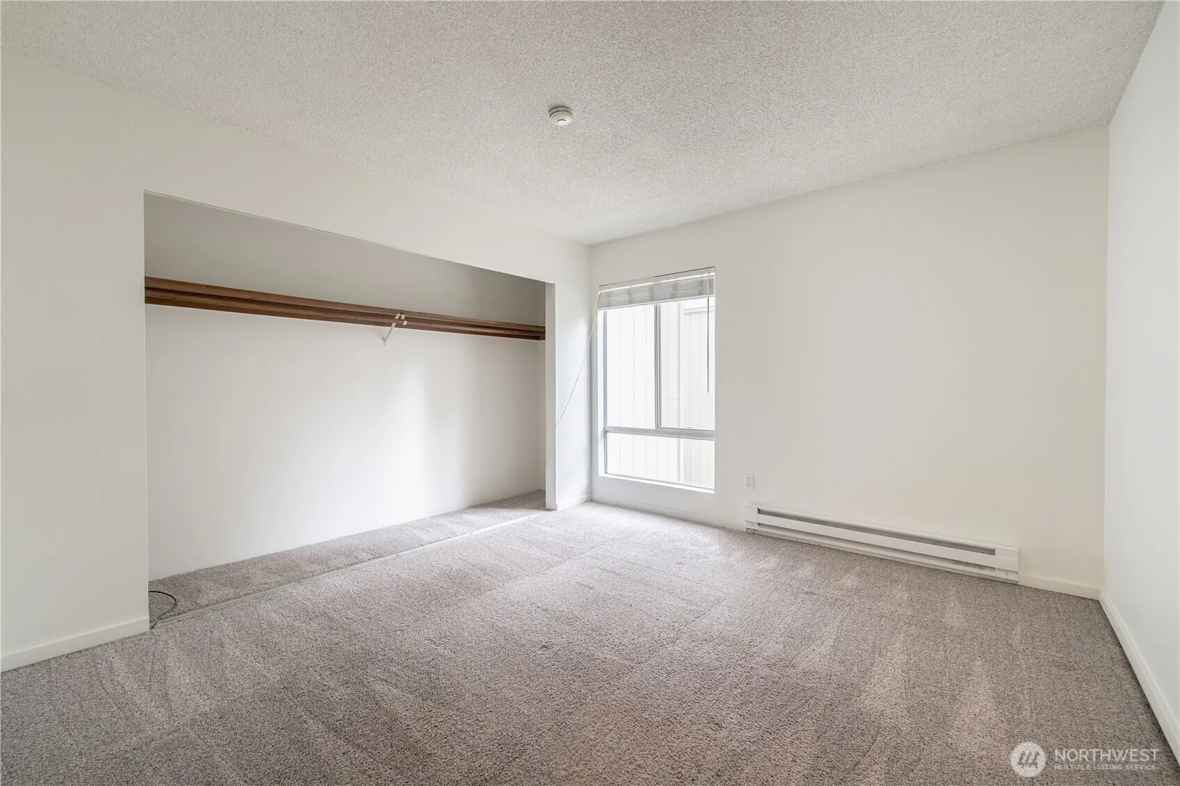 4801 180th Street SW #B206, Lynnwood, WA 98037