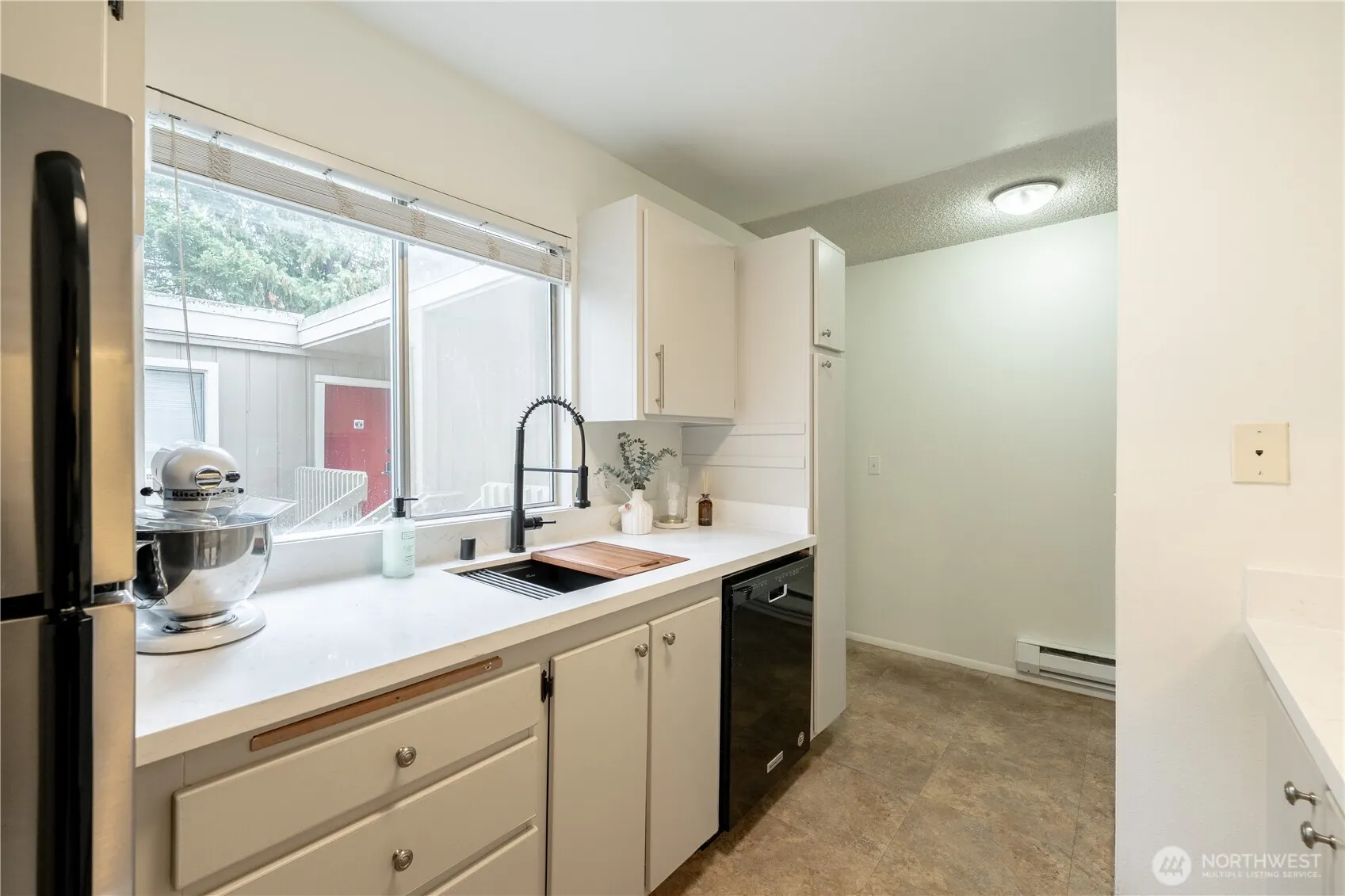 4801 180th Street SW #B206, Lynnwood, WA 98037