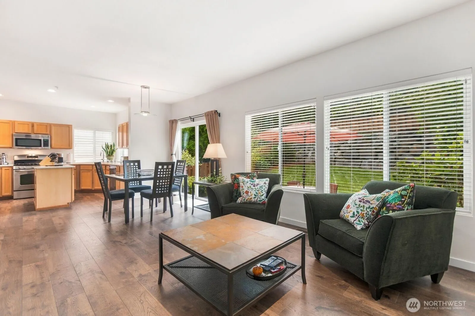 21803 42nd Place S #25, Kent, WA 98032-2373