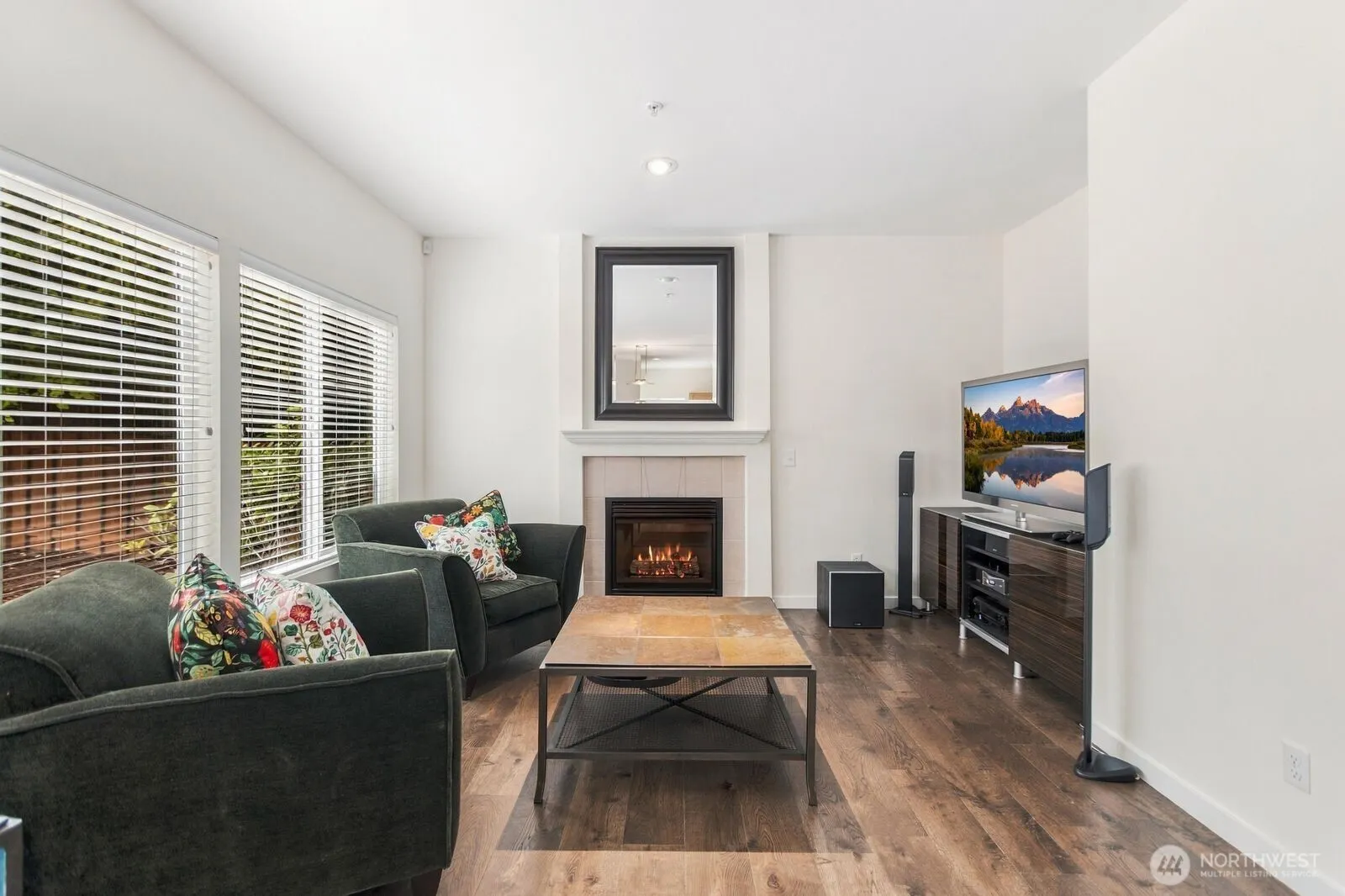 21803 42nd Place S #25, Kent, WA 98032-2373