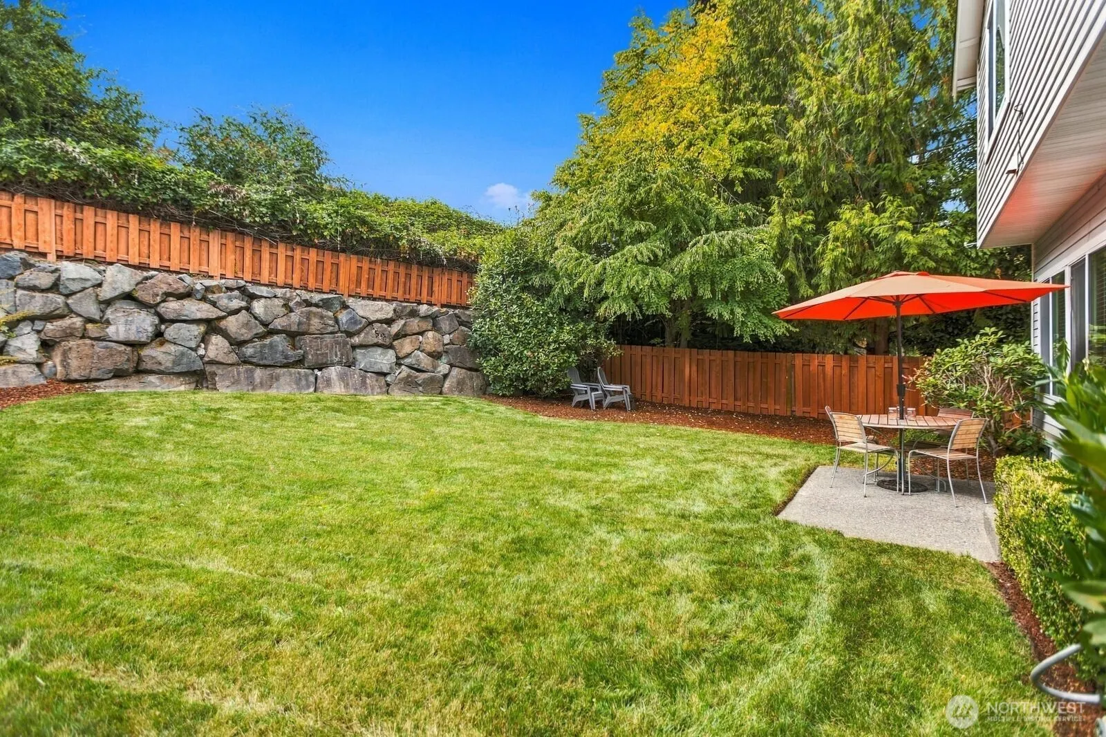 21803 42nd Place S #25, Kent, WA 98032-2373