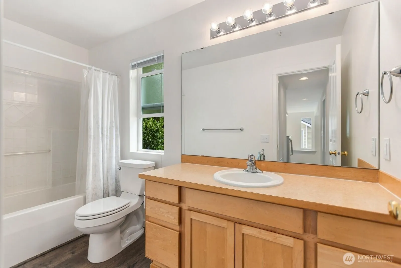 21803 42nd Place S #25, Kent, WA 98032-2373