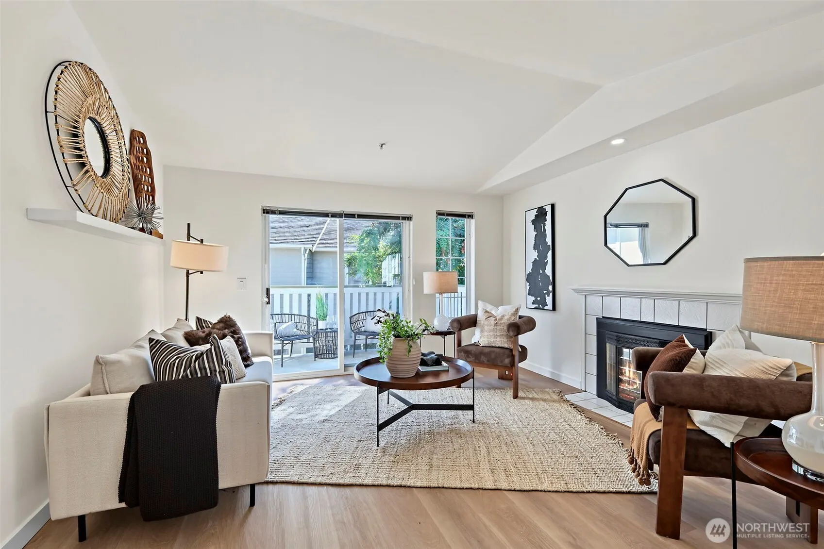 901 Sunset Boulevard NE #B307, Renton, WA 98056