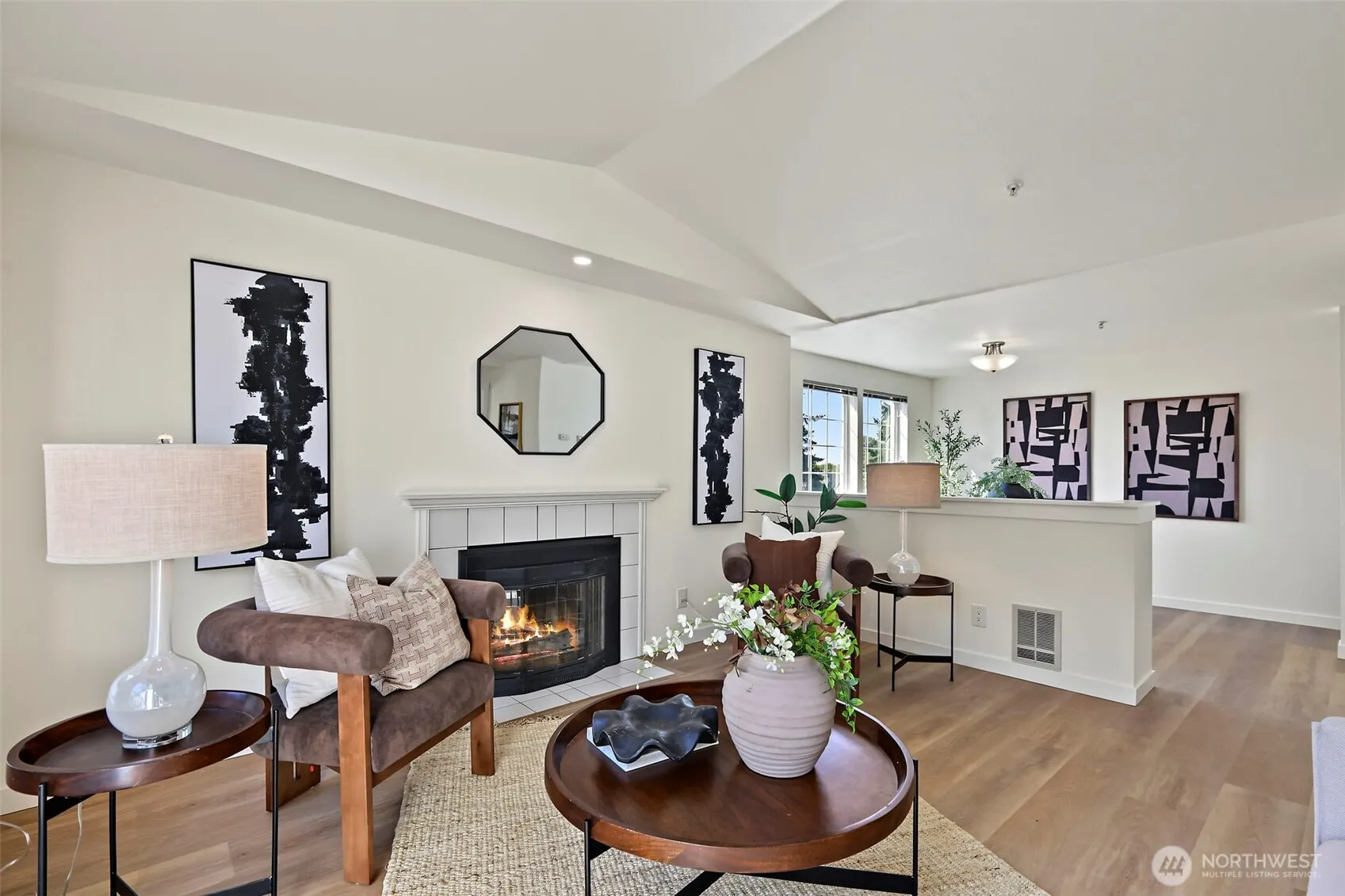 901 Sunset Boulevard NE #B307, Renton, WA 98056
