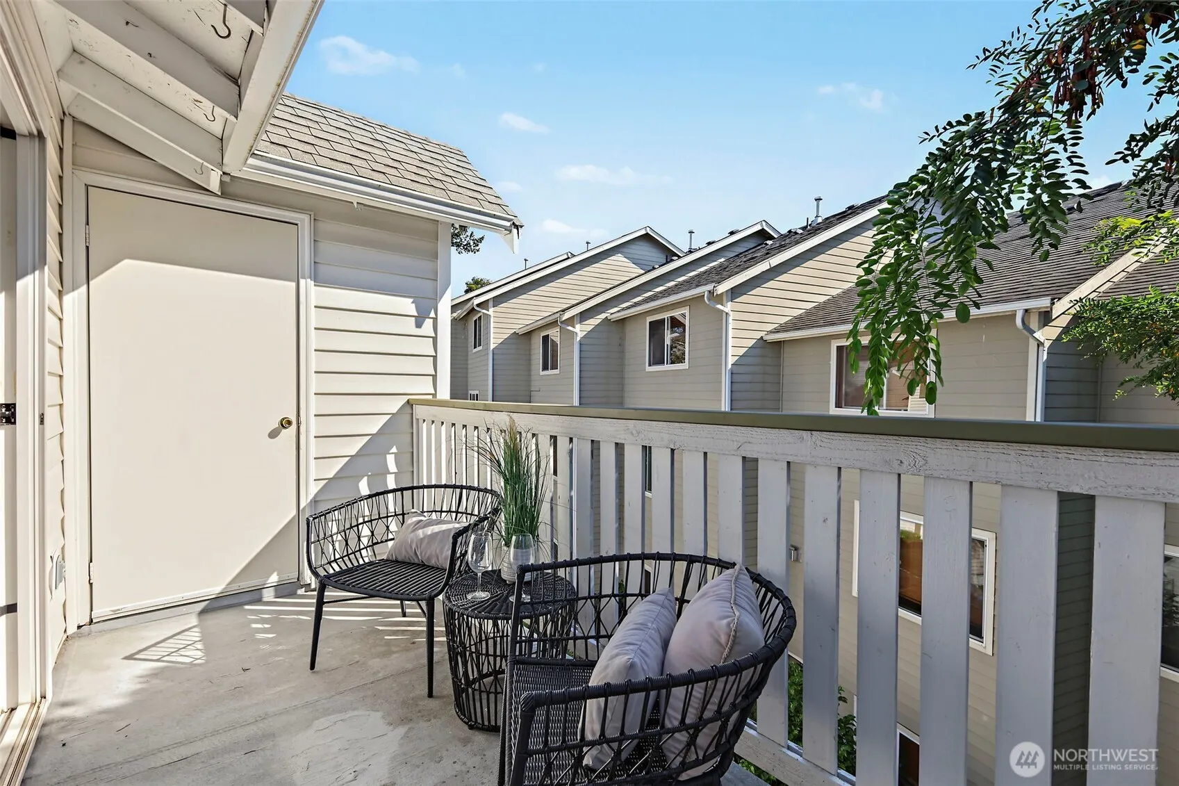 901 Sunset Boulevard NE #B307, Renton, WA 98056