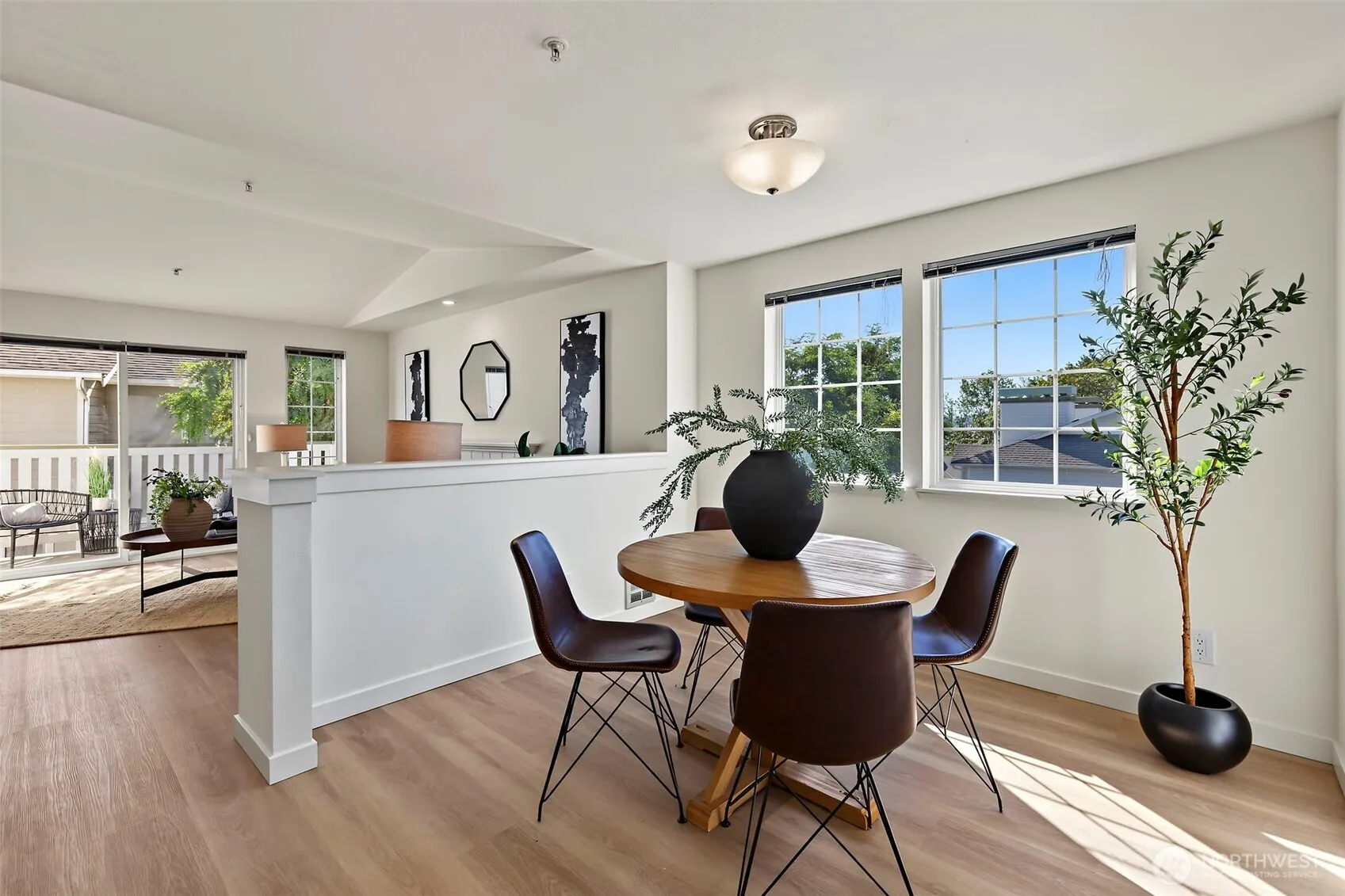 901 Sunset Boulevard NE #B307, Renton, WA 98056
