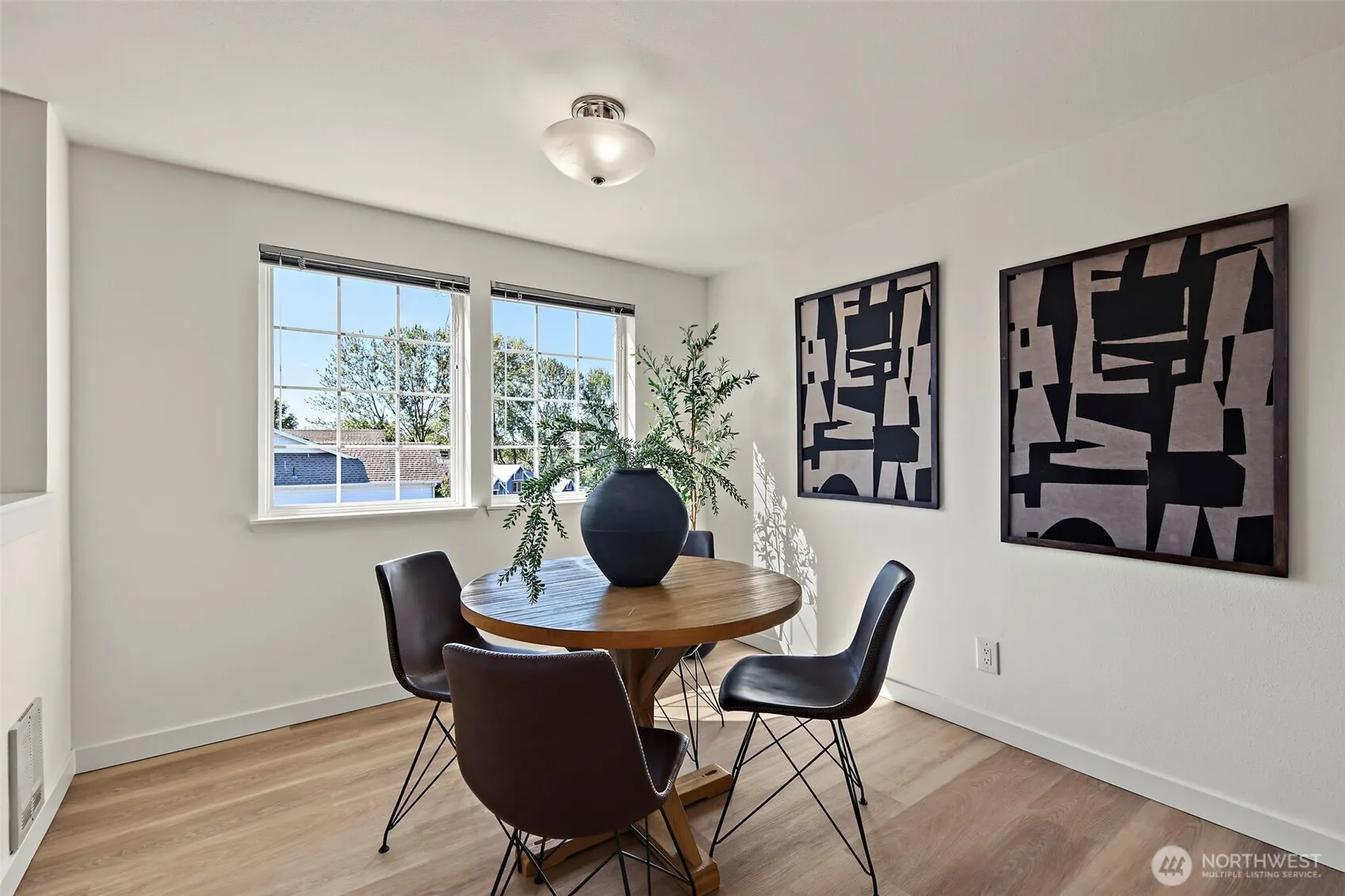 901 Sunset Boulevard NE #B307, Renton, WA 98056