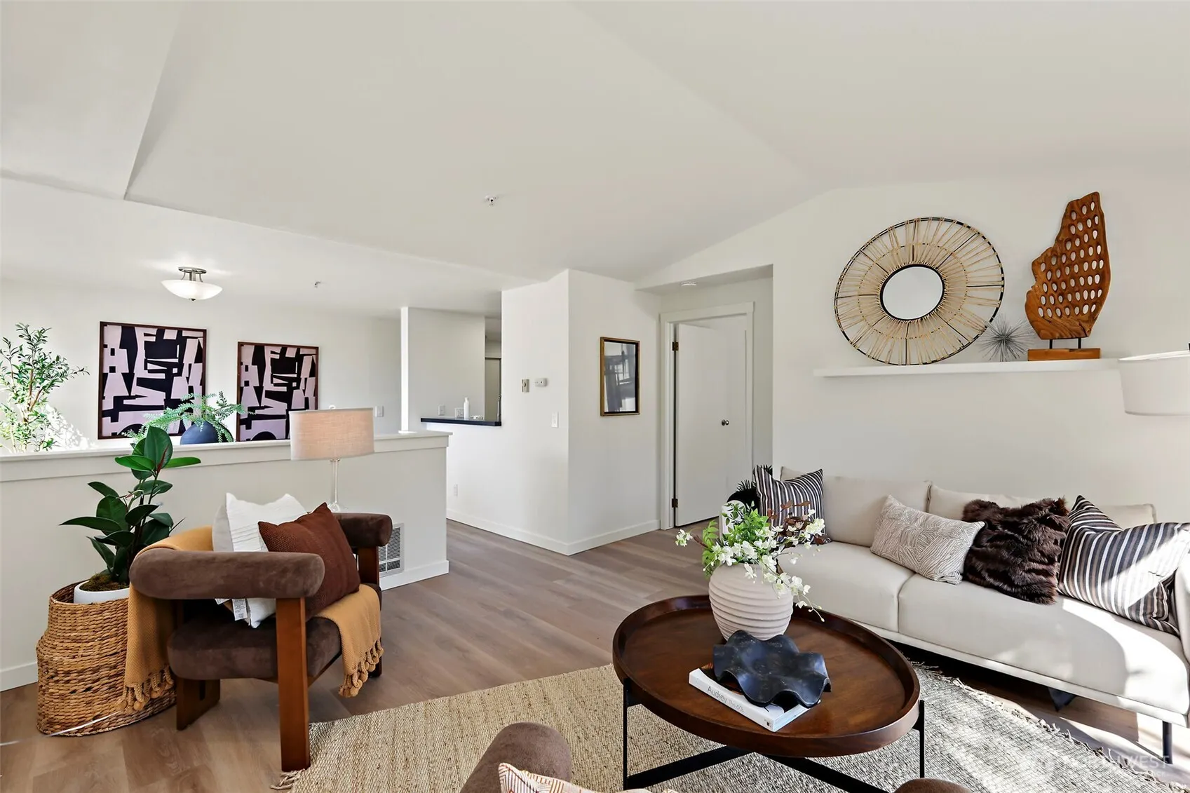 901 Sunset Boulevard NE #B307, Renton, WA 98056