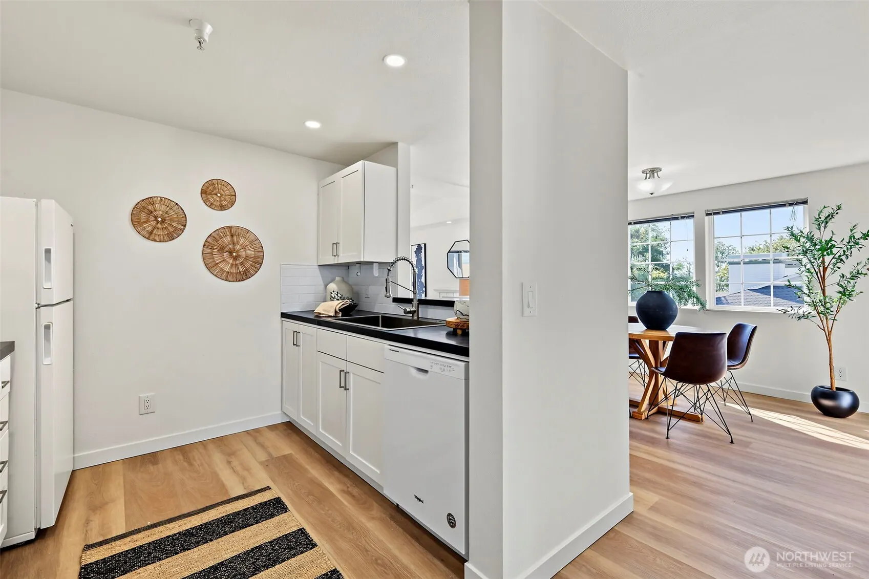 901 Sunset Boulevard NE #B307, Renton, WA 98056