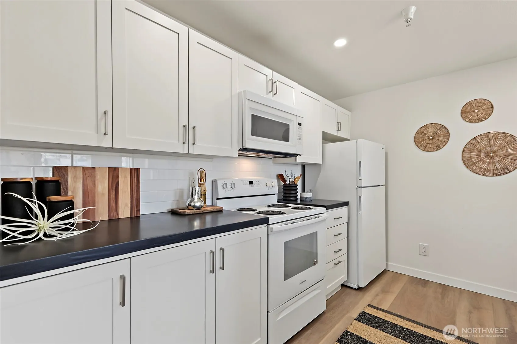 901 Sunset Boulevard NE #B307, Renton, WA 98056
