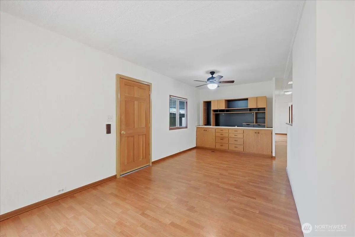 11330 E Riverside Drive #40, Bothell, WA 98043