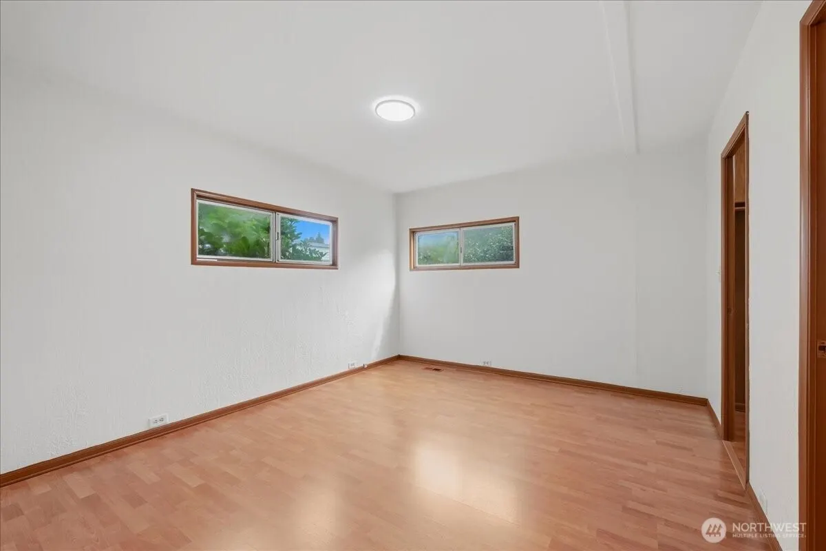 11330 E Riverside Drive #40, Bothell, WA 98043
