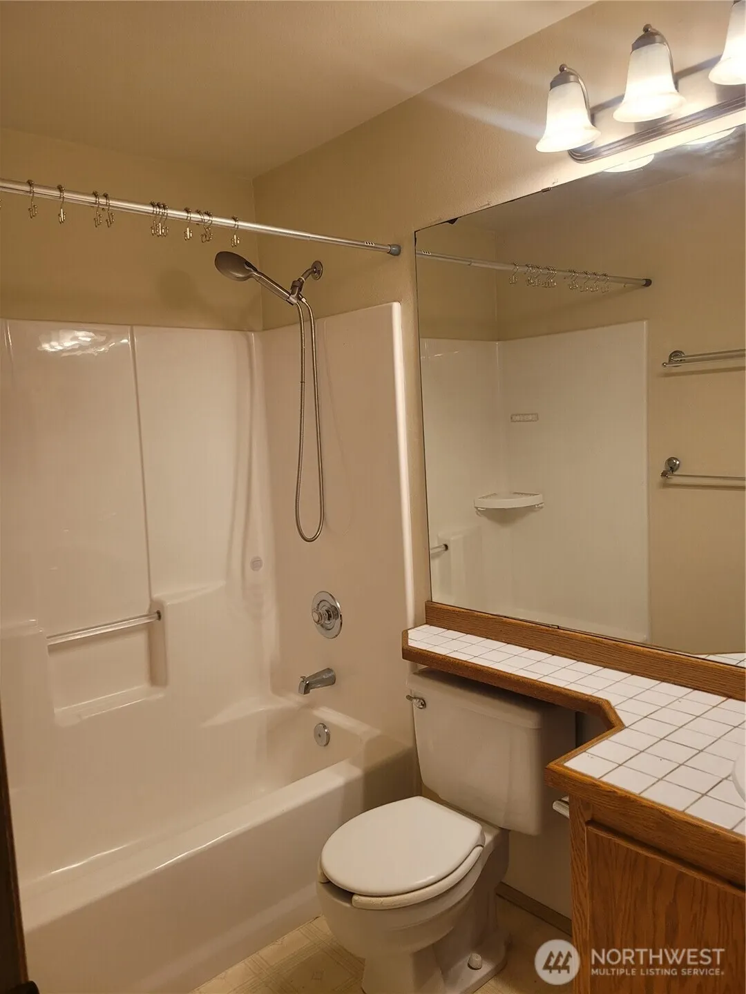 5004 168 Street SW #A, Lynnwood, WA 98037