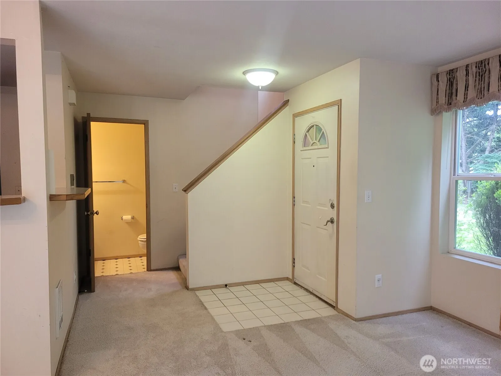 5004 168 Street SW #A, Lynnwood, WA 98037