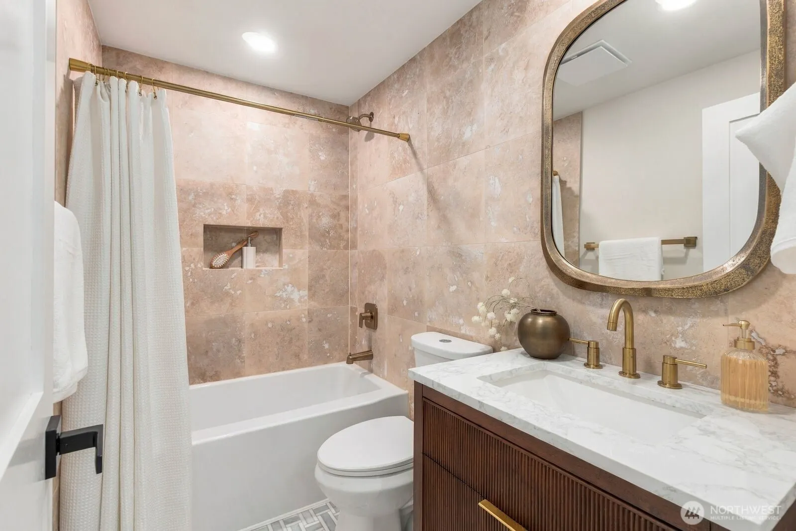 16839 NE 18th Street , Bellevue, WA 98008