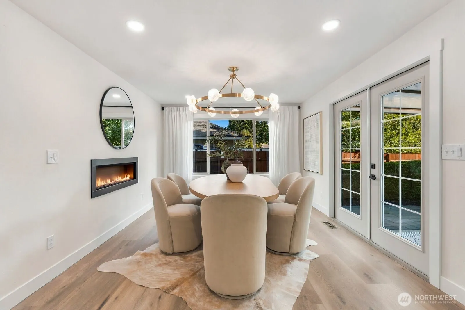 16839 NE 18th Street , Bellevue, WA 98008