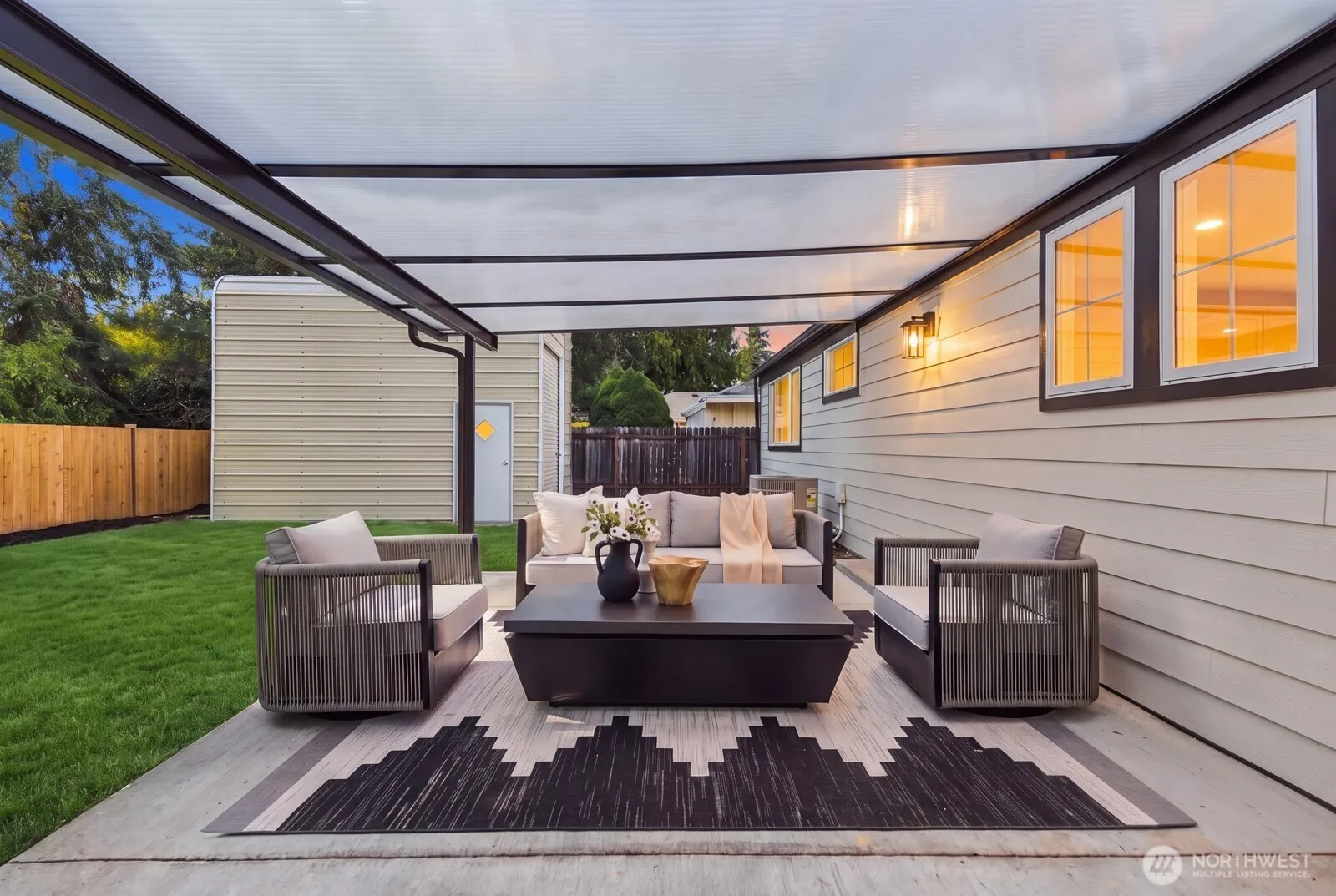 16839 NE 18th Street , Bellevue, WA 98008