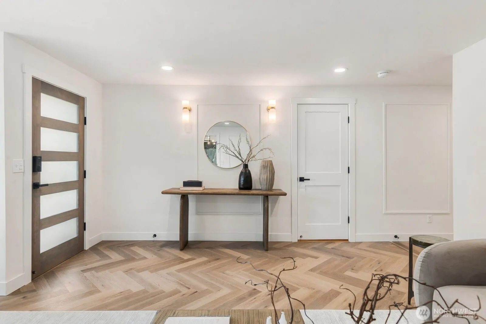 16839 NE 18th Street , Bellevue, WA 98008
