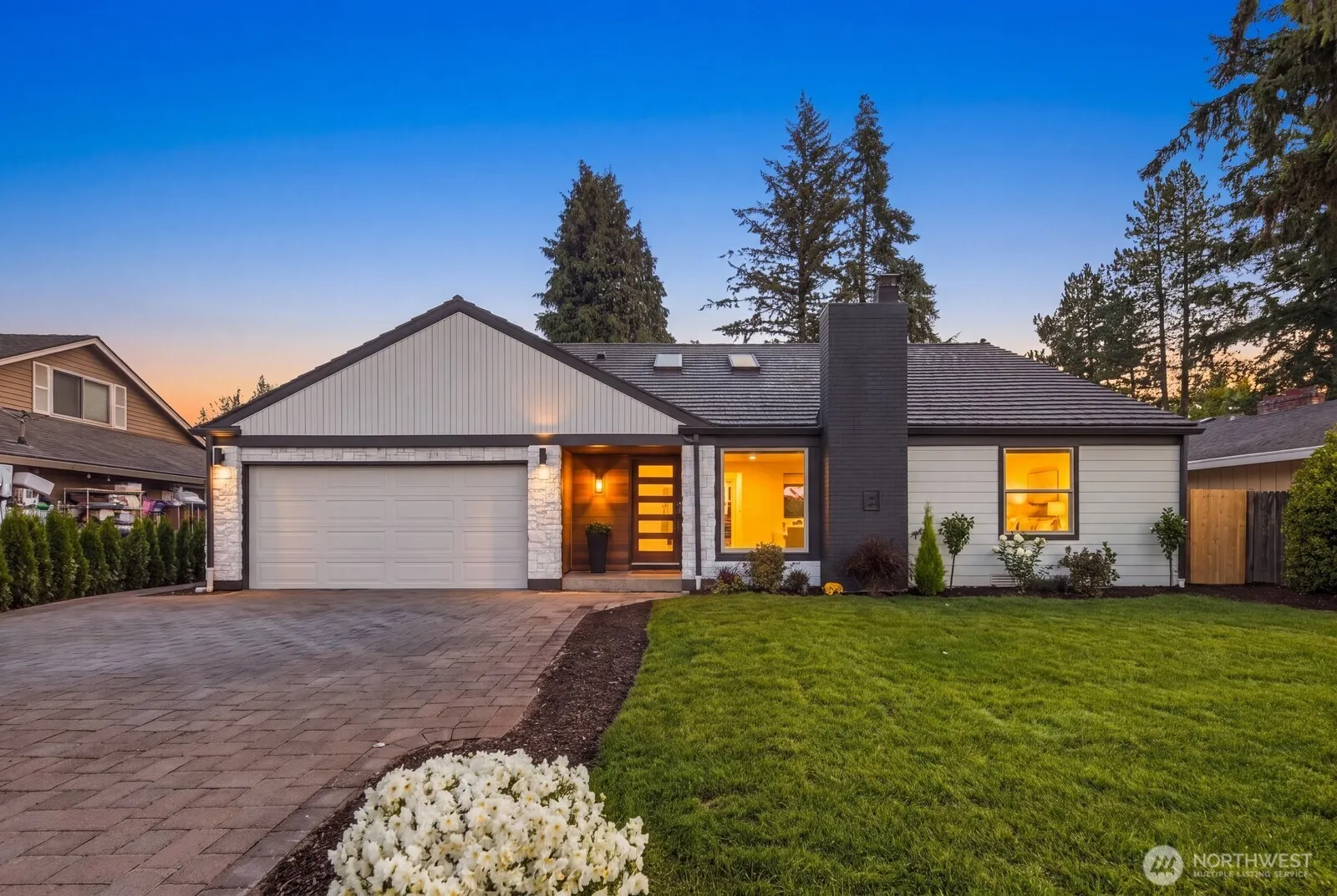 16839 NE 18th Street , Bellevue, WA 98008