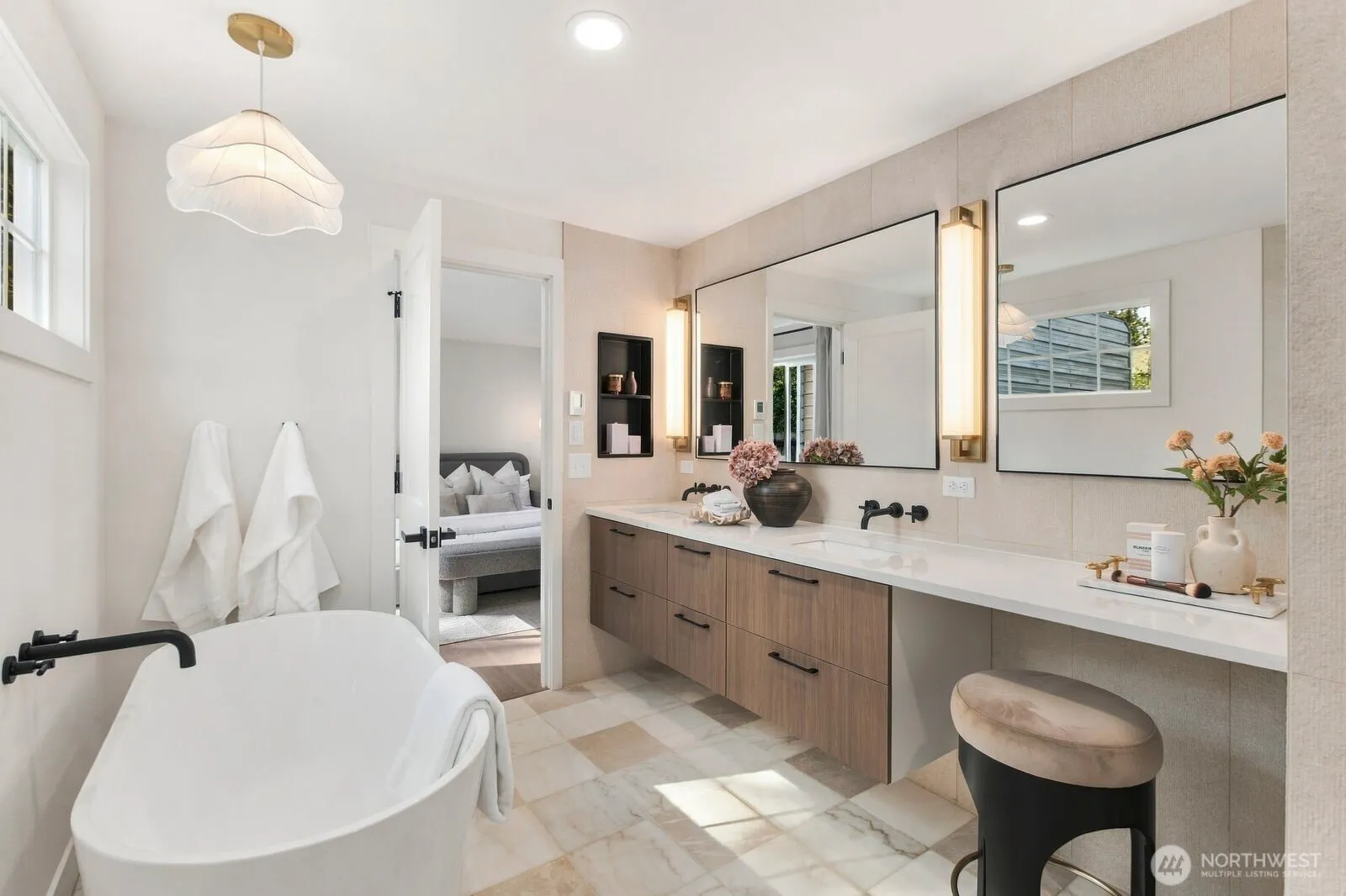 16839 NE 18th Street , Bellevue, WA 98008
