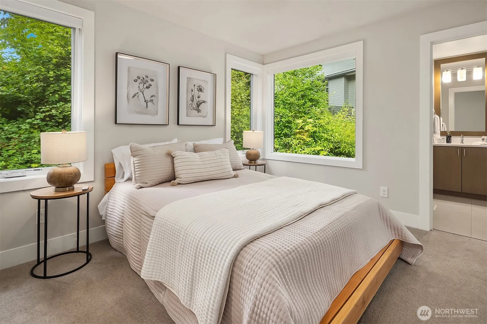 12409 68th Avenue NE, Kirkland, WA 98034