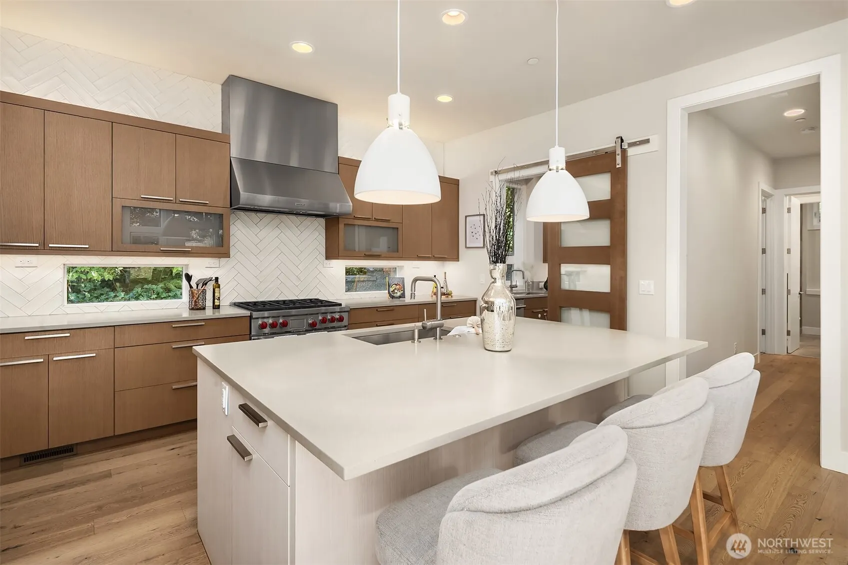 12409 68th Avenue NE, Kirkland, WA 98034